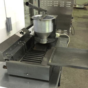 Пончиковый аппарат б у Сиком ЭФ-12НЧ + ручной дозатор