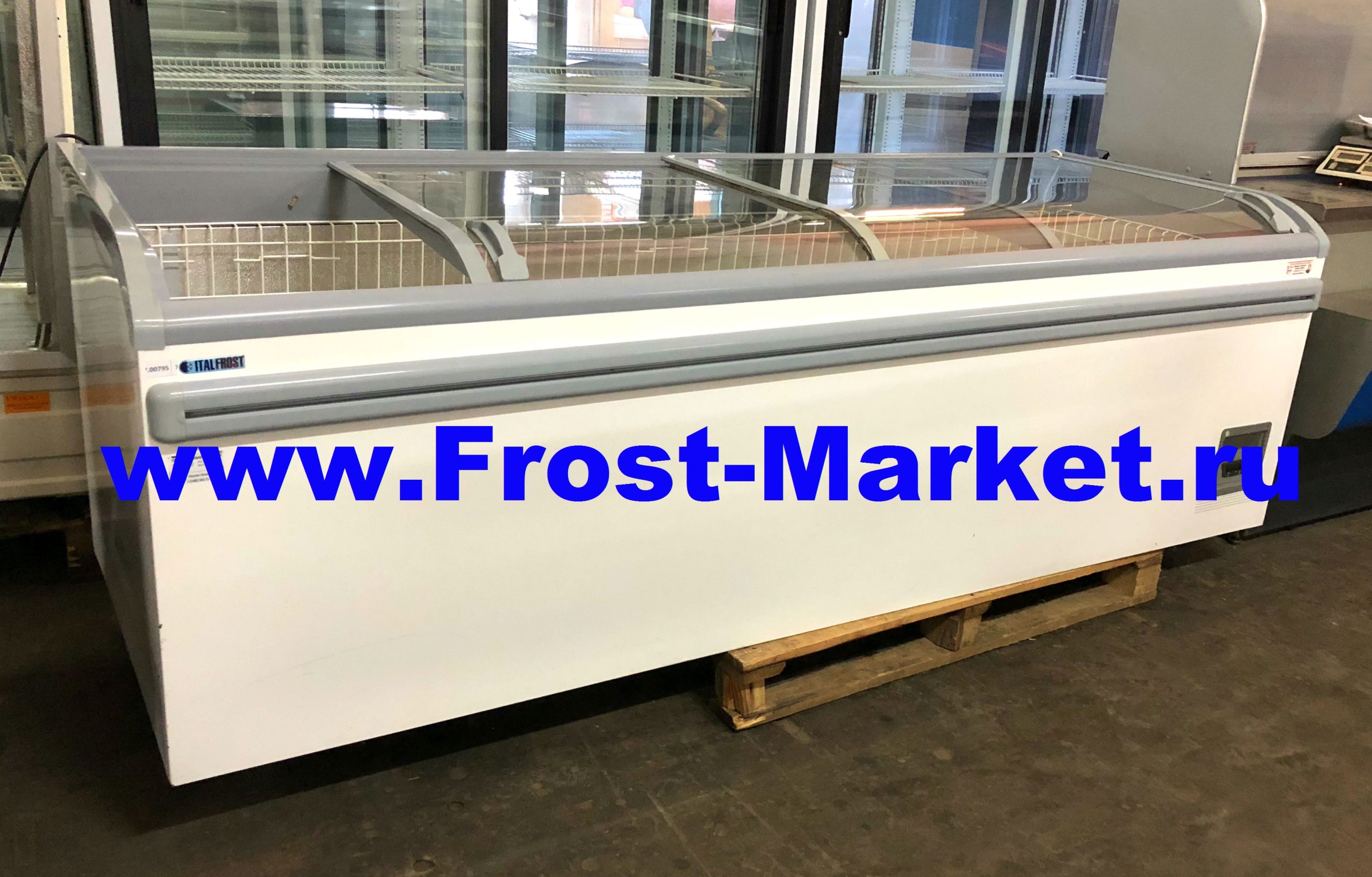 Морозильная ларь-бонета б у Italfrost ЛВН 2500